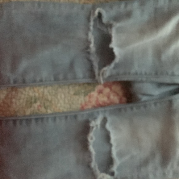 American eagle super stretch ripped jeans - Picture 3 of 3